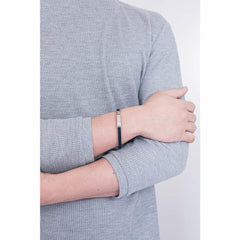 V4H7E1639B9A819445B7960C1903D8C61D1R3113240P2