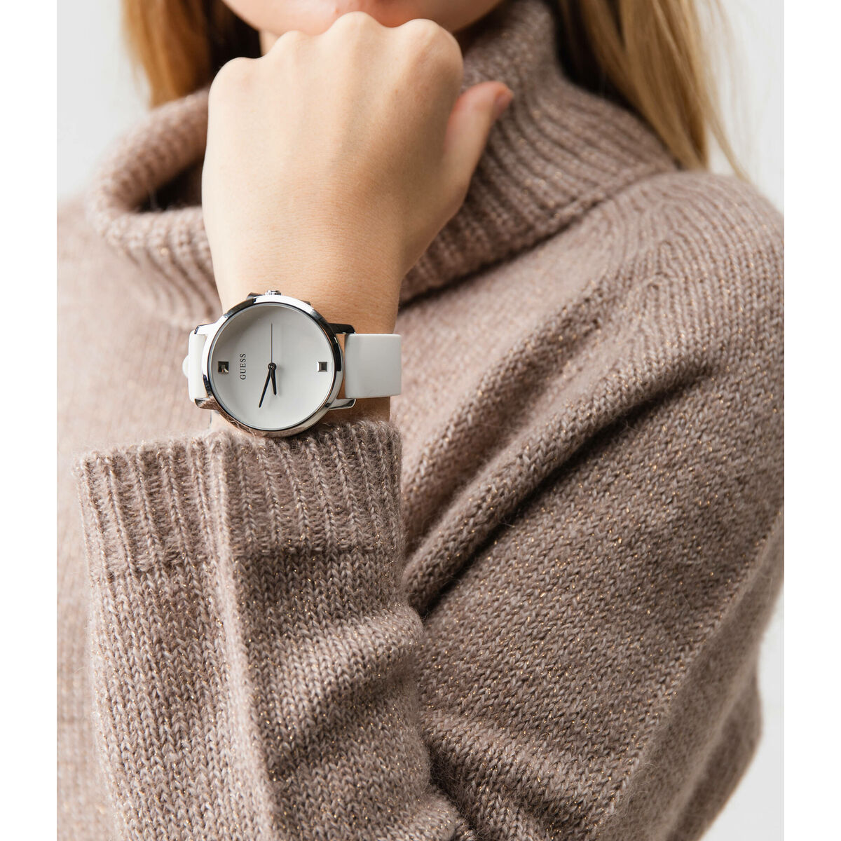 V3HFD9E3B0B53FC97DA35E50A3D57819192R4643948P5