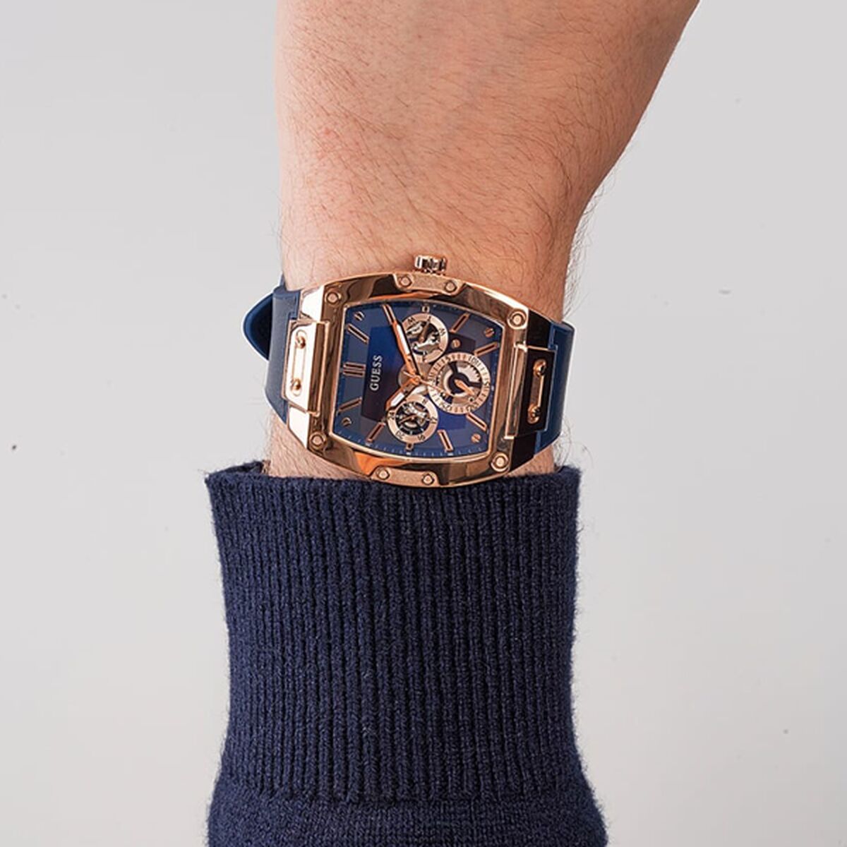 V4H98D3878E714B5AA83A51860D43D671D5R5617082P5