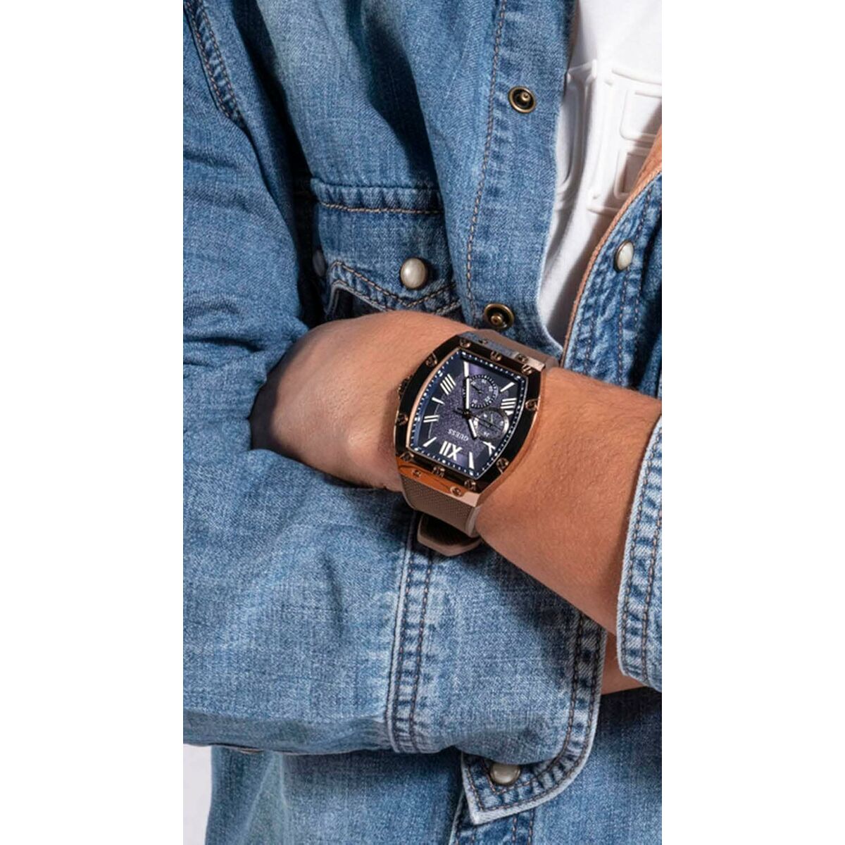 V2H0377084D79B4673FB95FEAC5EC738E19R5789555P7