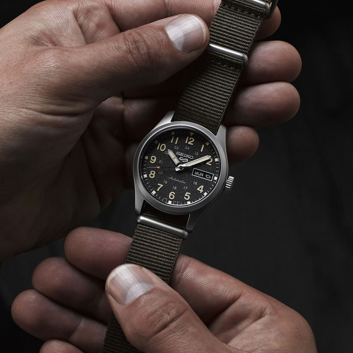 V4H3BE72F5A734DDB39B75EEC77EE8B54E4R5877060P3