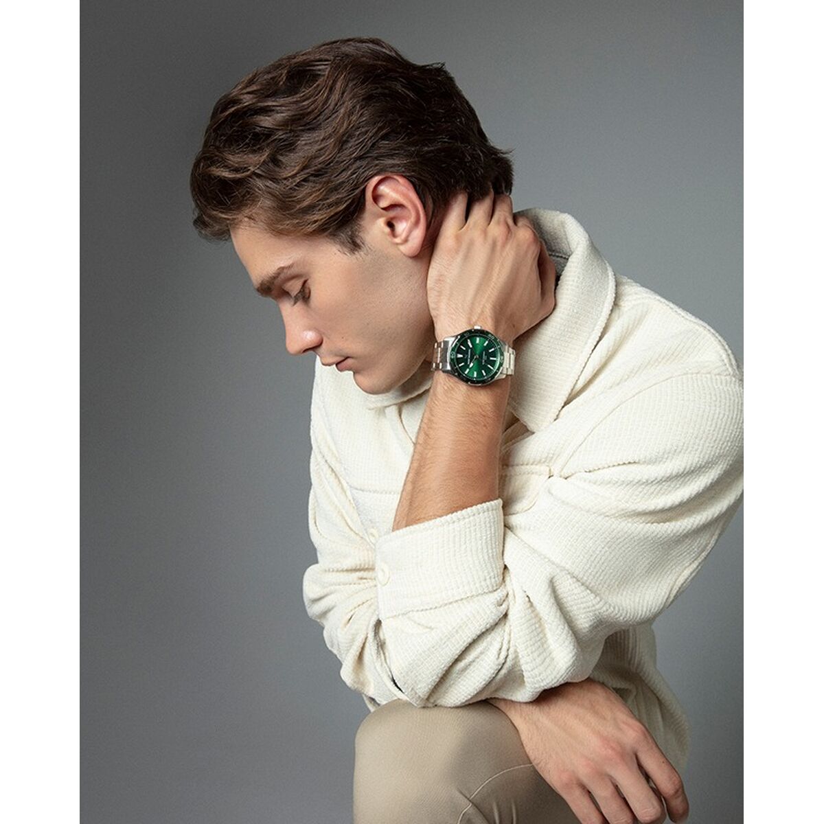 V2HBEFEE181A5224A5828235119E0797A89R5616911P3