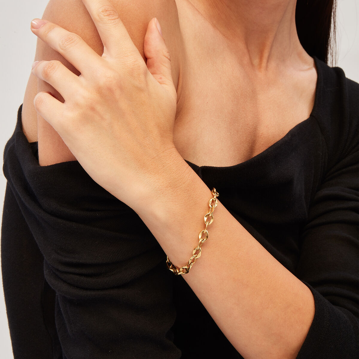 V2H961597A5DEF87C98480C113C8C4F625BR5770841P4