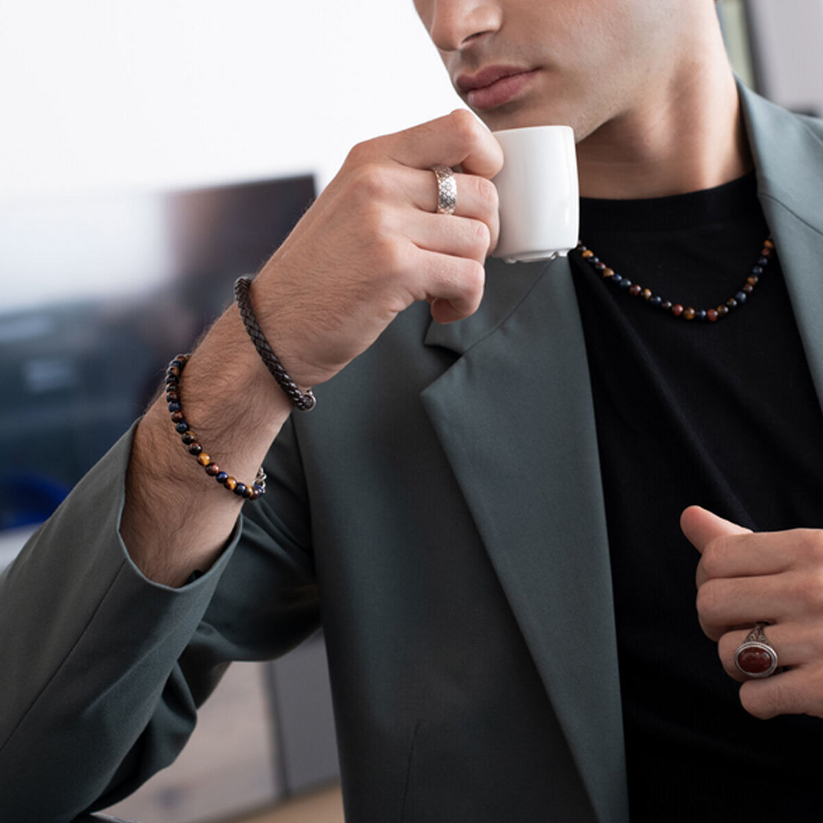 V2H2B8DF1F1C43F404E546A32E534495076R5785726P3