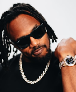 Women's Elegant Gold Watch